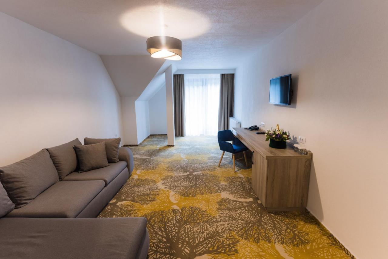 Nedei Hotel&Spa Transalpina Martiniatelep Kültér fotó